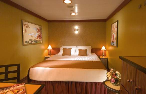 Carnival Splendor Cloud 9 Interior Stateroom 1.jpg